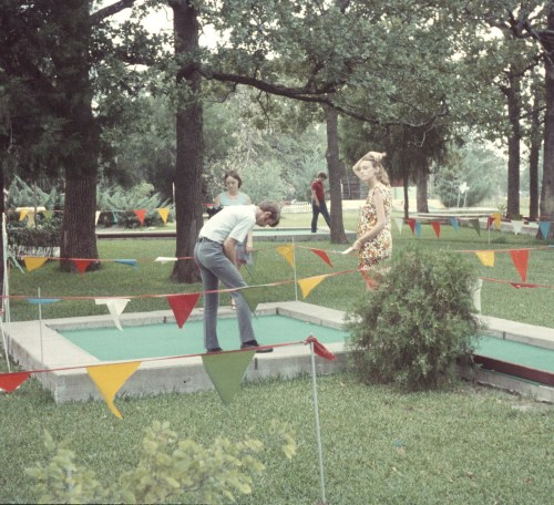 1972 Aug Miniture golf Elouise, Clay and Diane